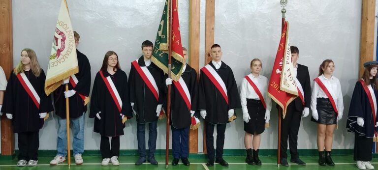 Read more about the article MIĘDZYSZKOLNY TURNIEJ POCZTÓW SZTANDAROWYCH