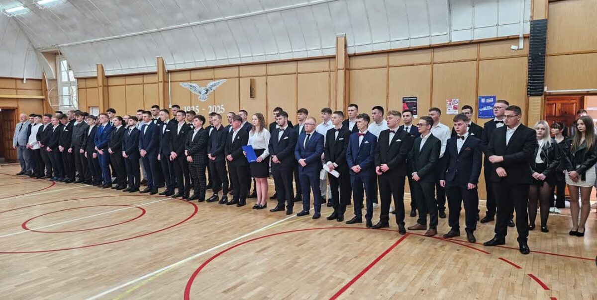 UROCZYSTE ZAKOŃCZENIE ROKU SZKOLNEGO DLA KLAS MATURALNYCH