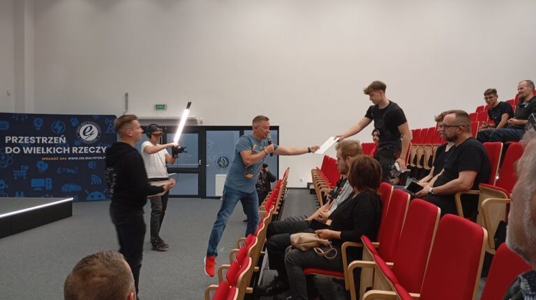 Read more about the article FINAŁ OGÓLNOPOLSKIEGO KONKURSU „ZŁOTY BEZPIECZNIK”