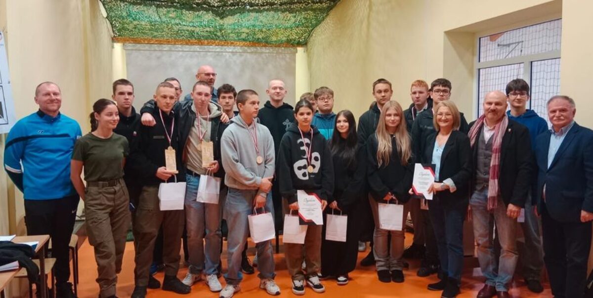 POWIATOWE ZAWODY STRZELECKIE