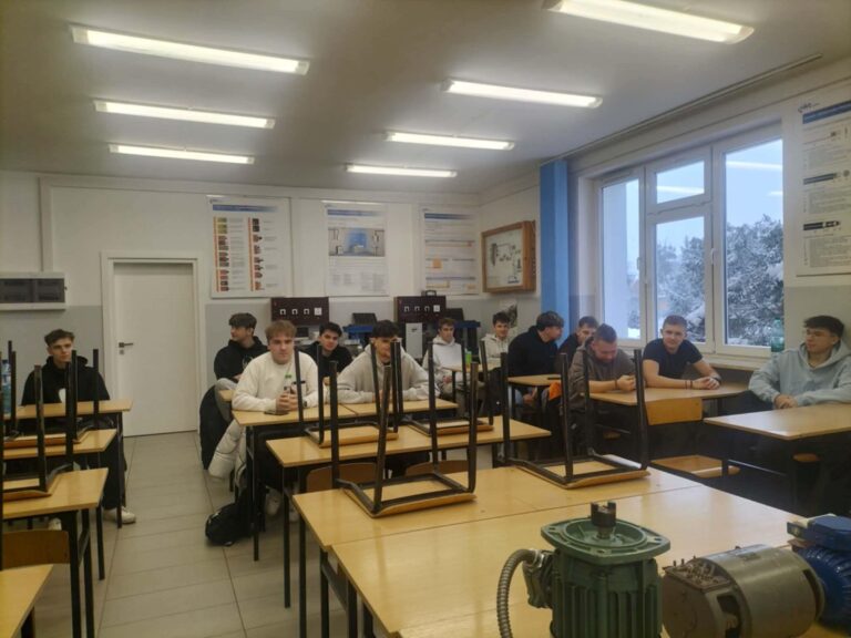 Read more about the article NAJLEPSI NA RYNKU PRACY