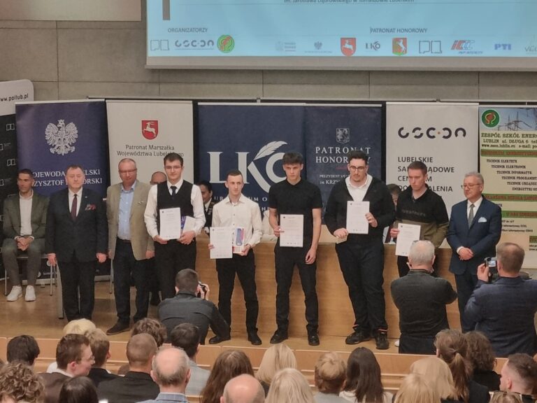 Read more about the article UCZNIOWIE Z „MECHANIKA” PONOWNIE WŚRÓD NAJLEPSZYCH  W OGÓLNOPOLSKIEJ OLIMPIADZIE ZAWODOWEJ „ROK PRZED DYPLOMEM”
